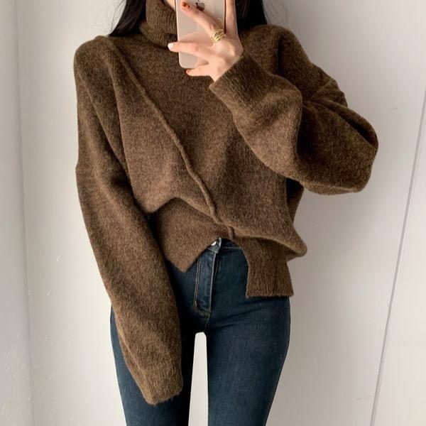 Turtleneck Plain Slit Sweater Product Image