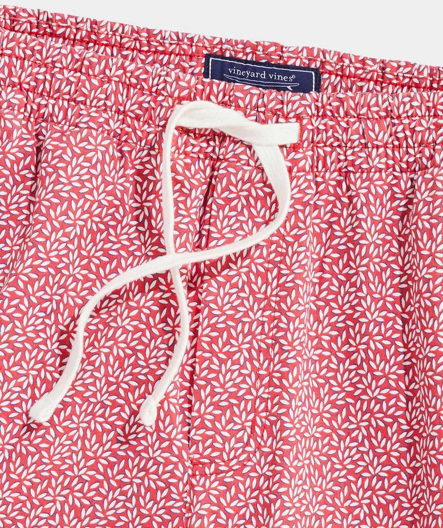 7 Inch Pull-On Island Shorts Product Image