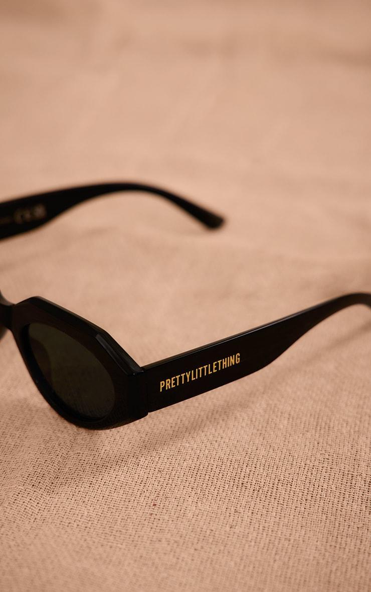 PRETTYLITTLETHING Black Geometric Rectangular Sunglasses Product Image