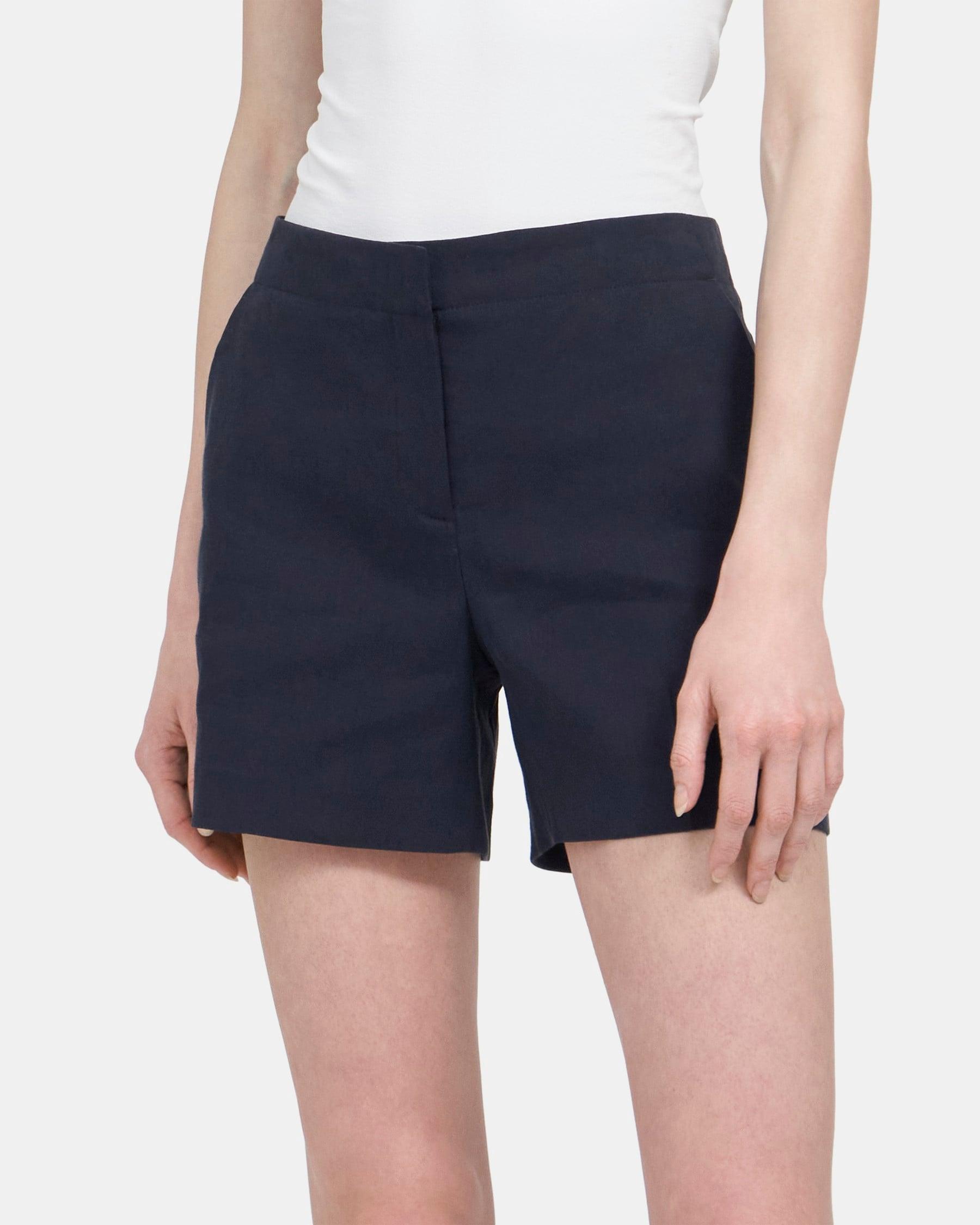 Clean Short in Stretch Linen Product Image