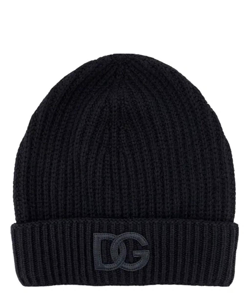 Beanie In Black Product Image