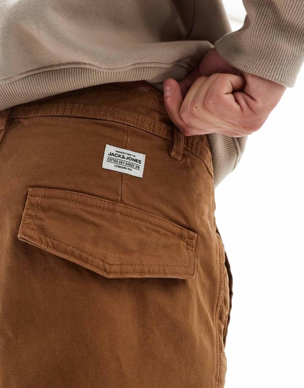 Jack & Jones loose fit multi pocket cargo pants in tan  Product Image