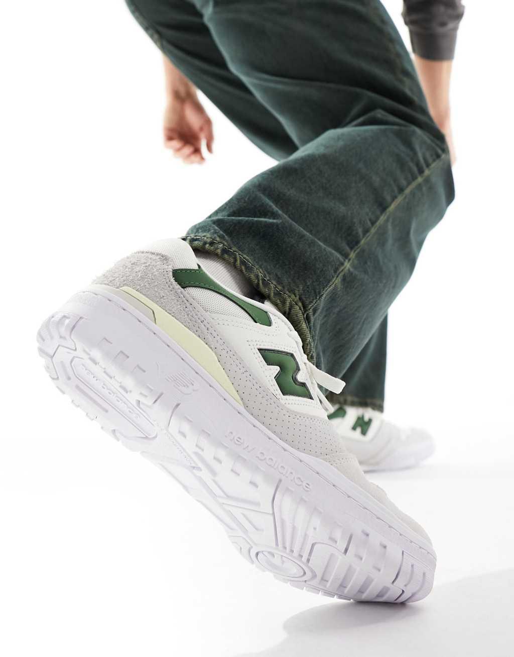 New Balance 550 sneakers in white with green detail Product Image