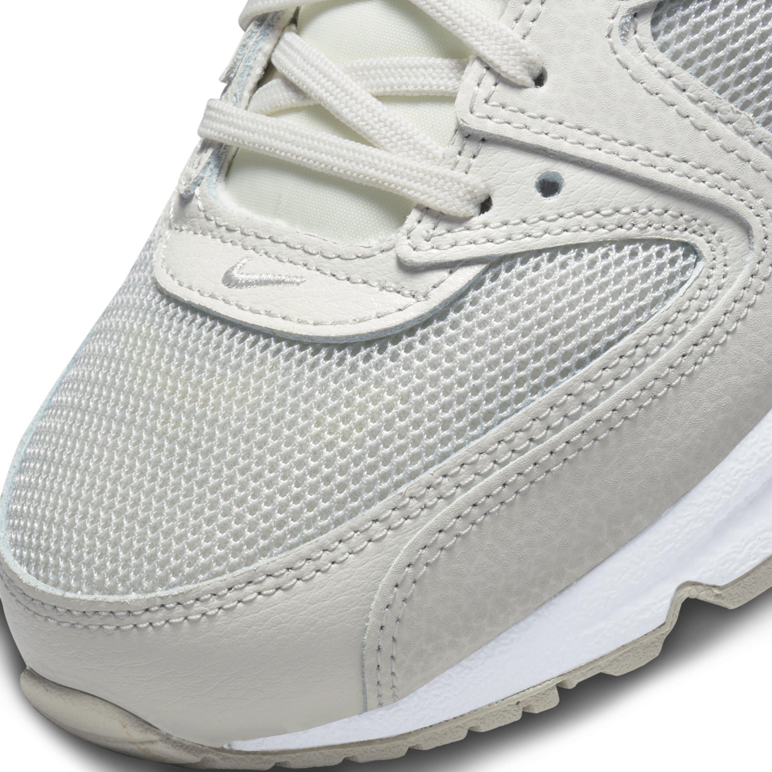 Nike Air Max Command Women's Shoes Product Image