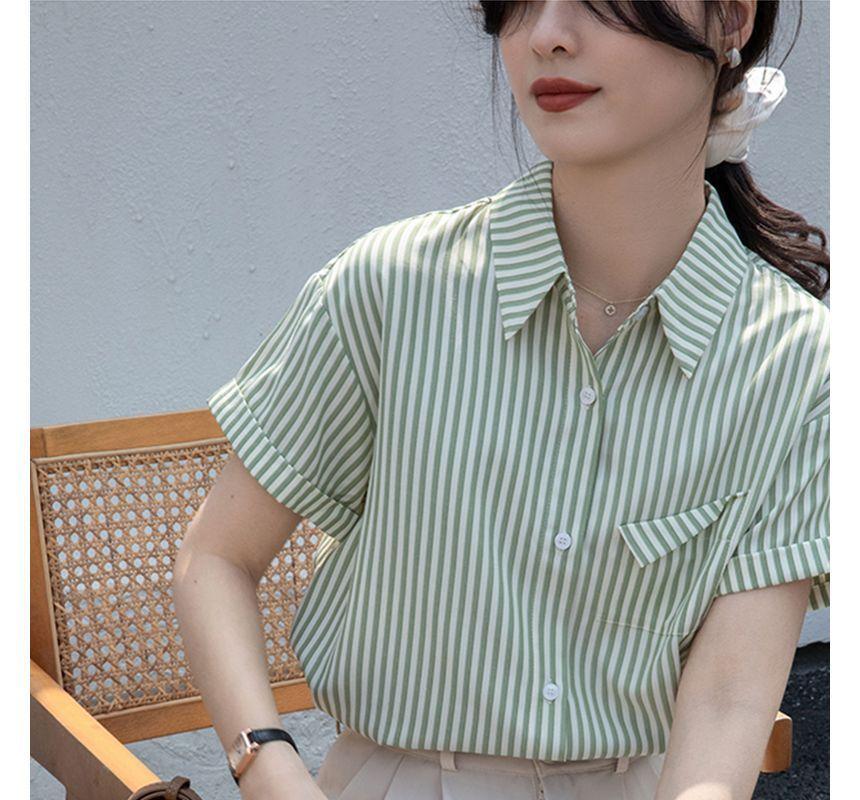 Short-Sleeve Striped Shirt Product Image