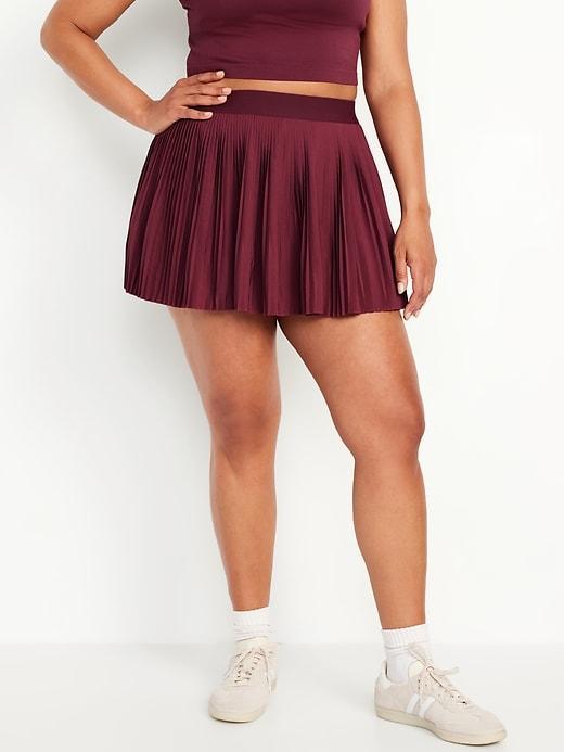 Extra High-Waisted StretchTech Micro-Pleated Skort Product Image