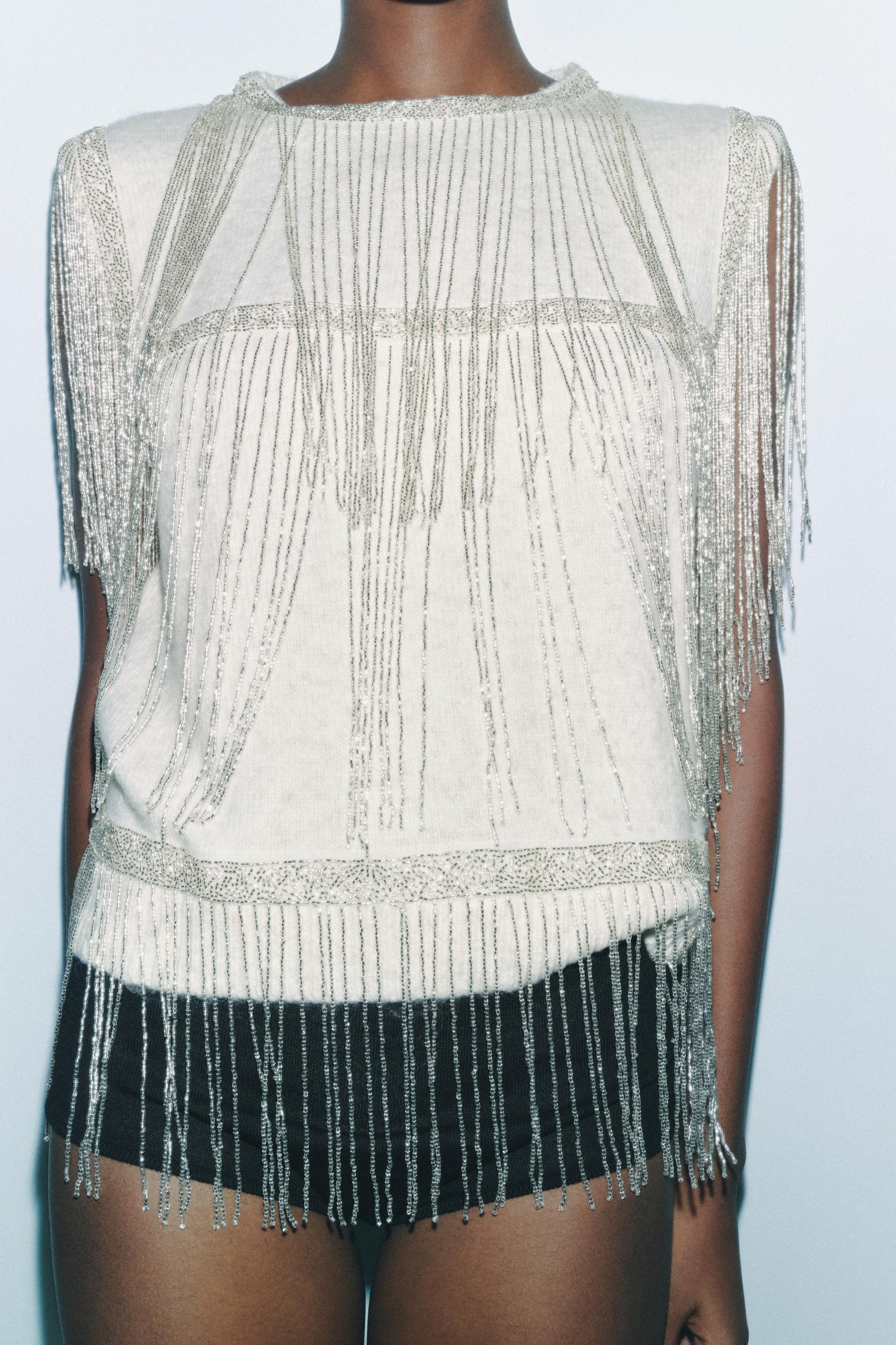 FRINGED BEADING KNIT SWEATER VEST Product Image