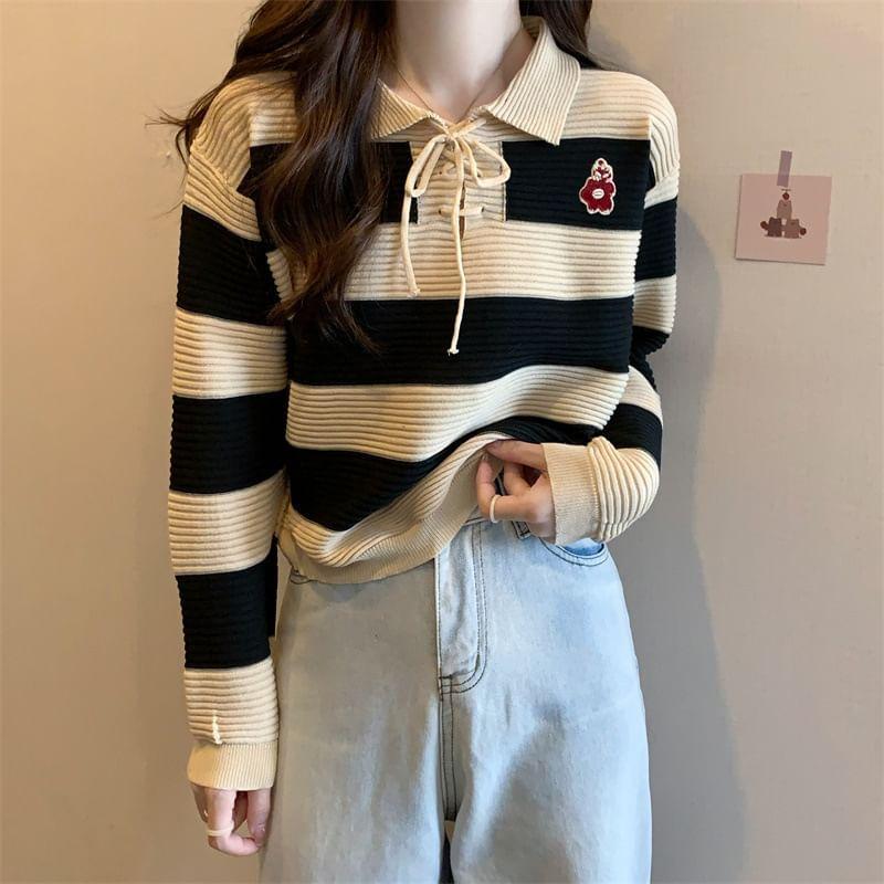 Collar Two Tone Lace-Up Sweater Product Image