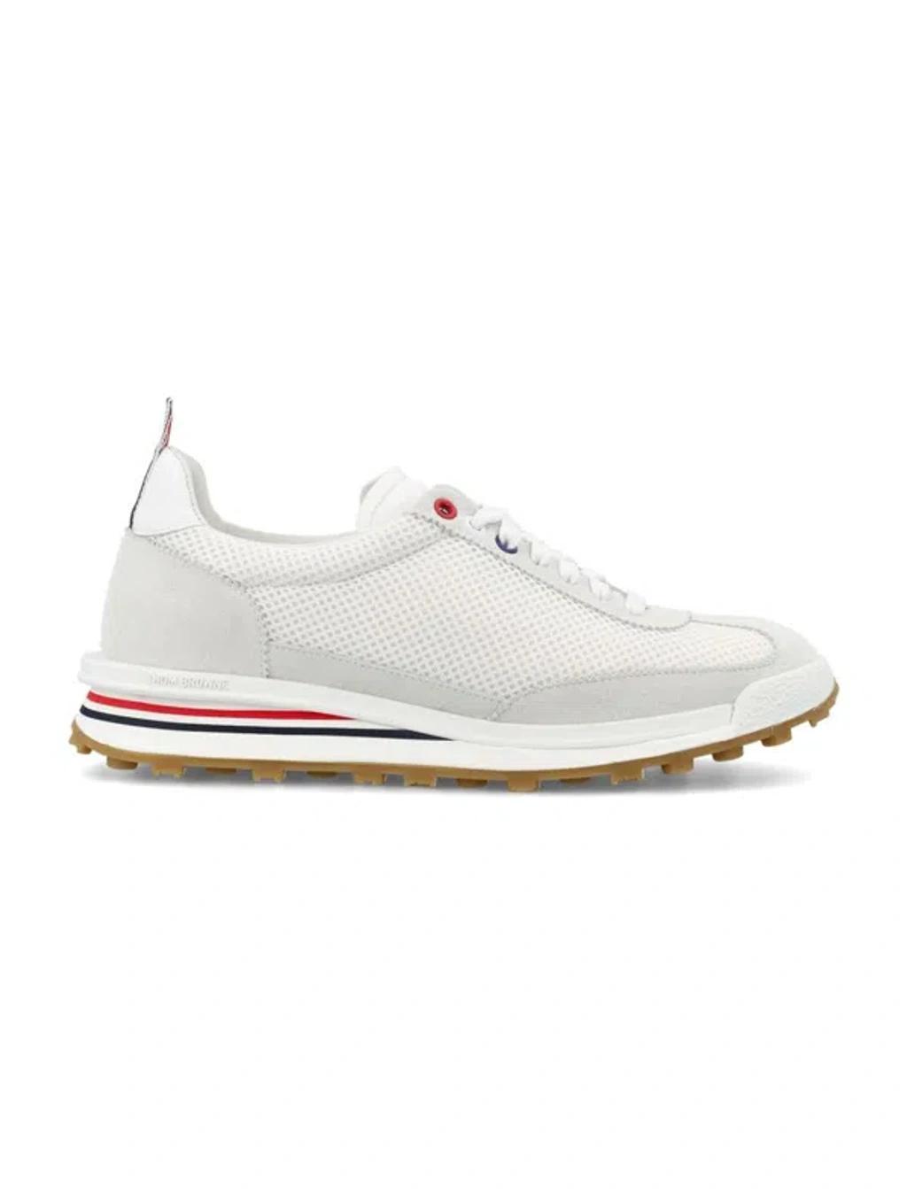 Men's Tech Runner In White Product Image