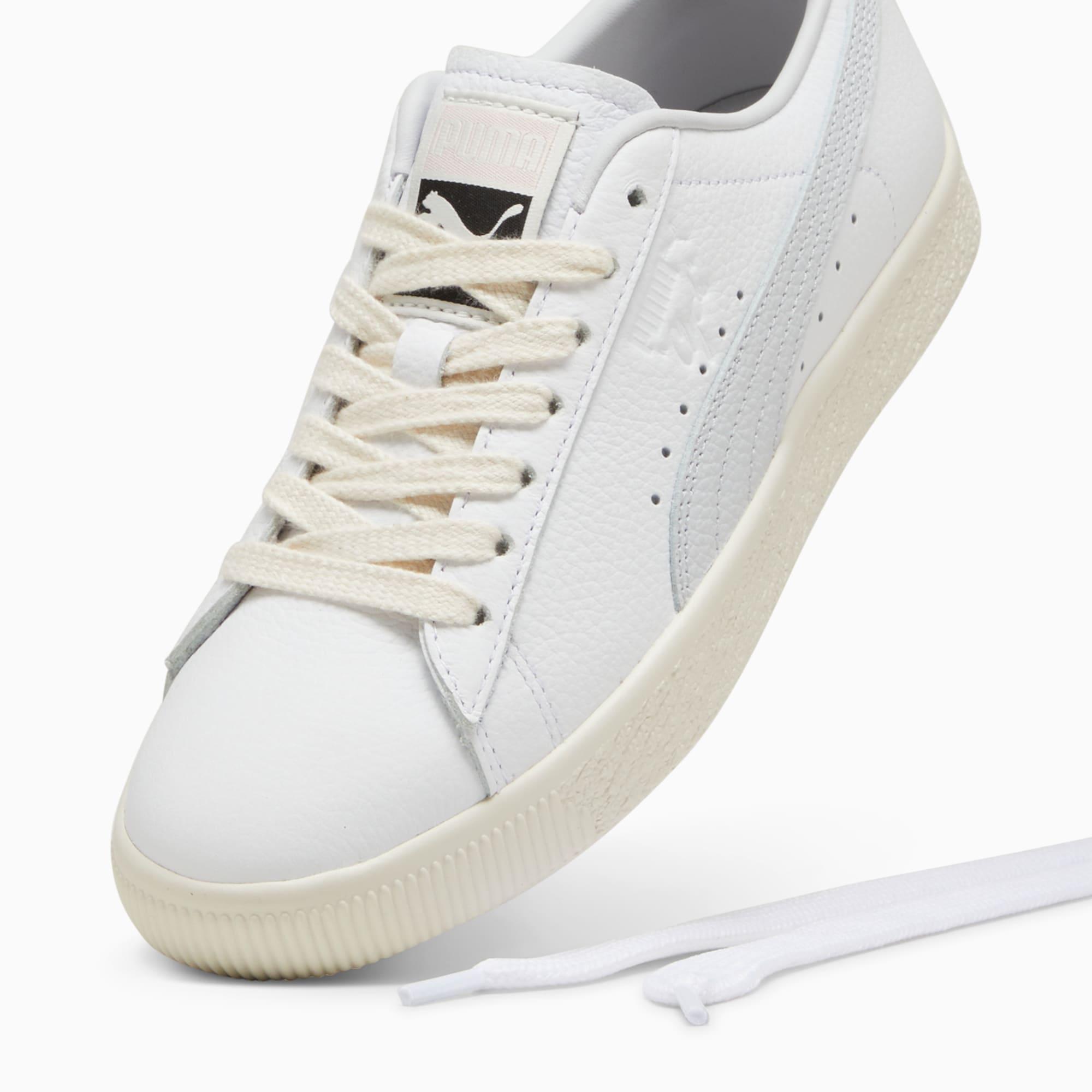 Clyde Leather Women's Sneakers Product Image