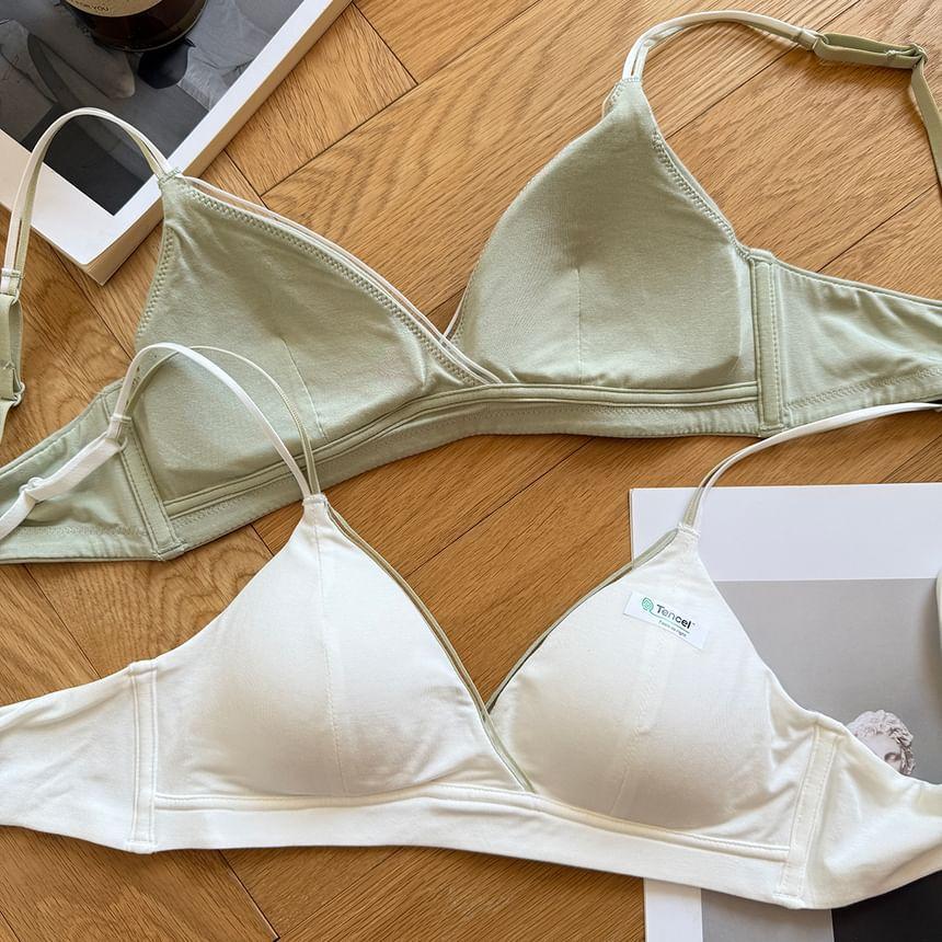 Applique Wireless Bra Product Image