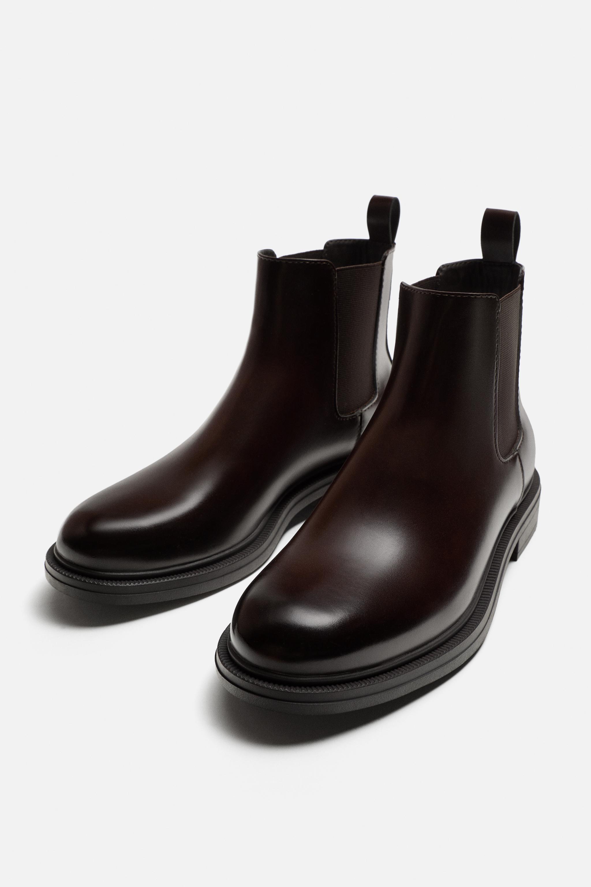 CHELSEA BOOTS Product Image