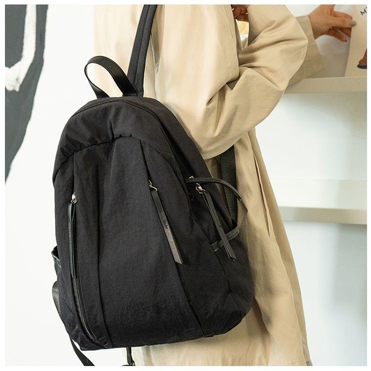 Plain Nylon Laptop Backpack Product Image