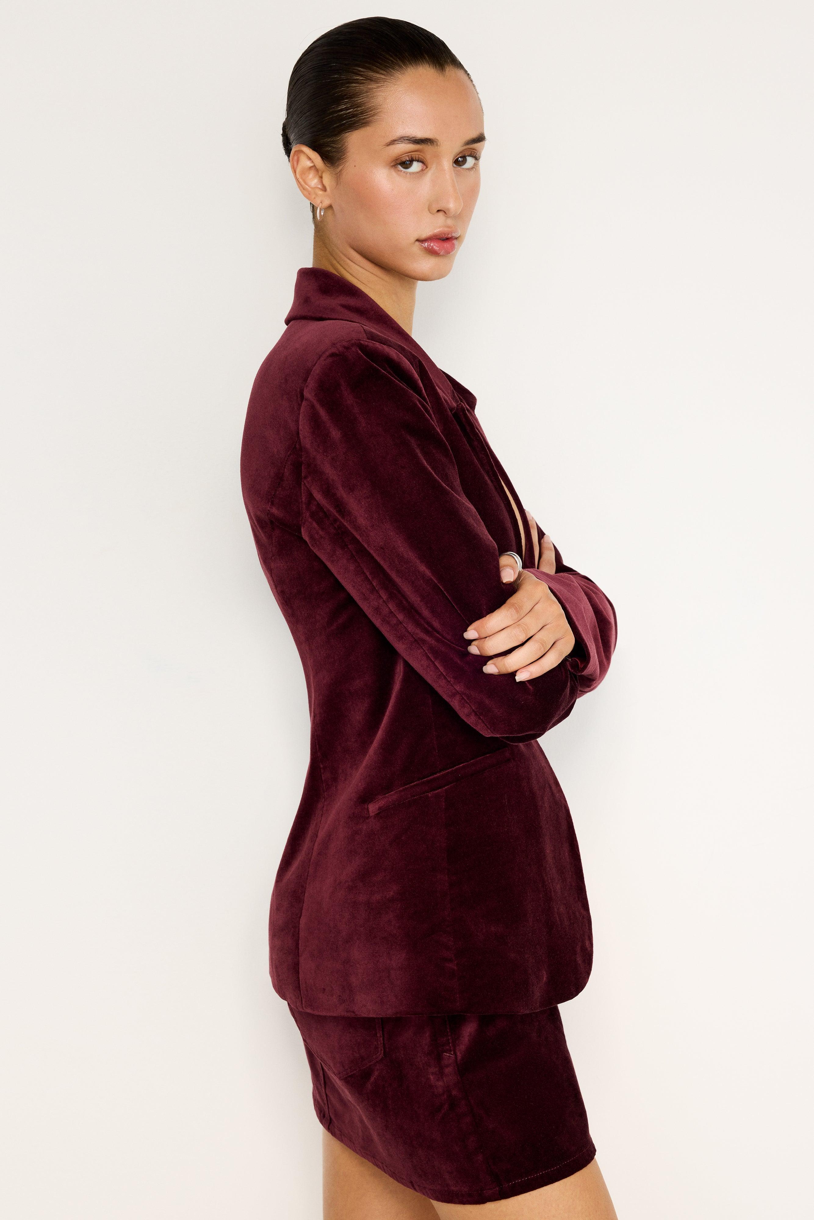 VELVET SCULPTED BLAZER | OXBLOOD002 Product Image