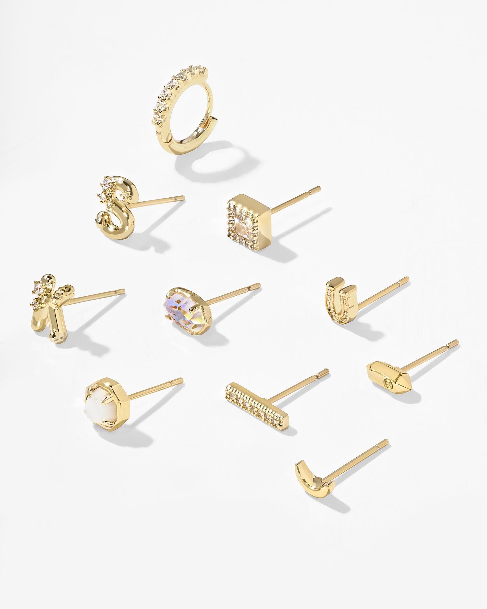 Horseshoe Single Stud Earring in Gold Product Image