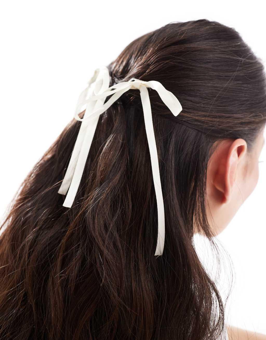 Kaiia bow ribbon hair pins in white Product Image