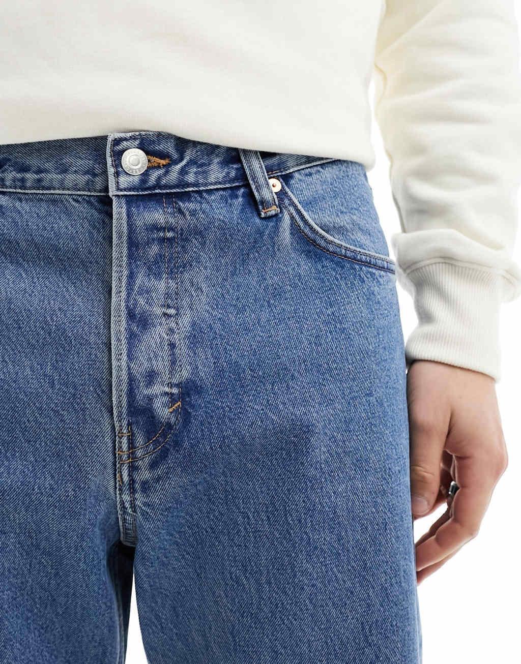 Weekday Barrel relaxed fit tapered jeans in 90s blue Product Image