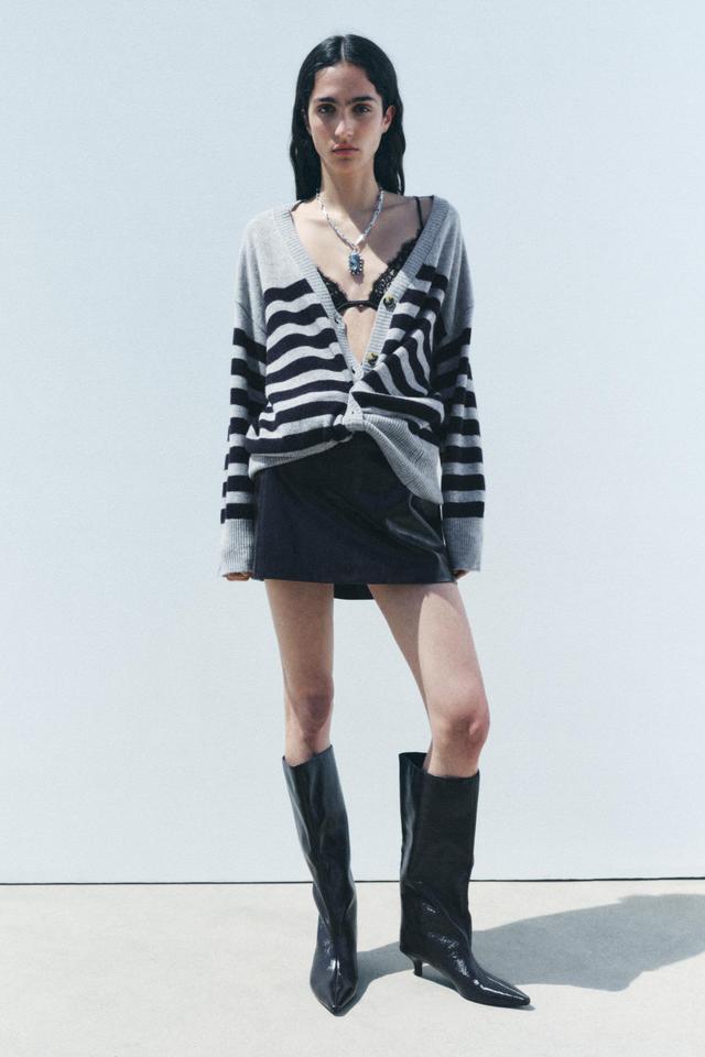 100% WOOL STRIPED KNIT CARDIGAN Product Image