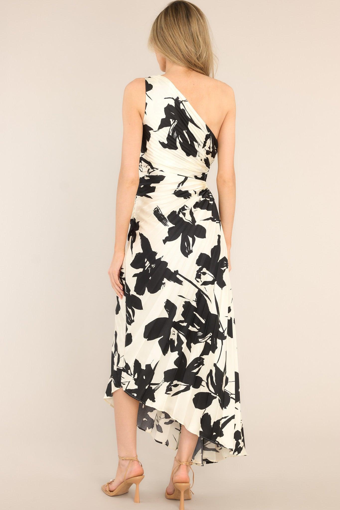 Timeless Ivory and Black Print Pleated Maxi Dress Product Image