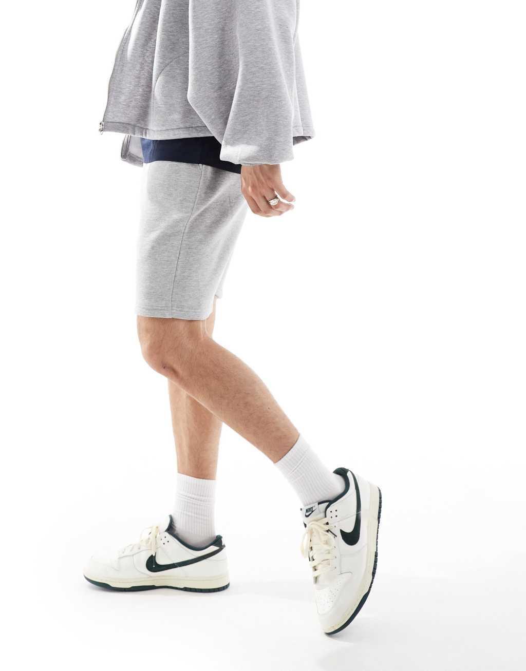 DTT jersey shorts in light gray heather Product Image