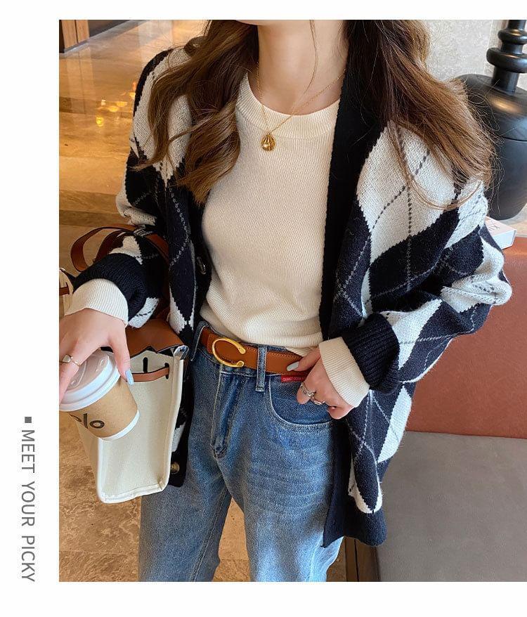 Long-Sleeve Round Neck Plain Ribbed Knit Top Product Image