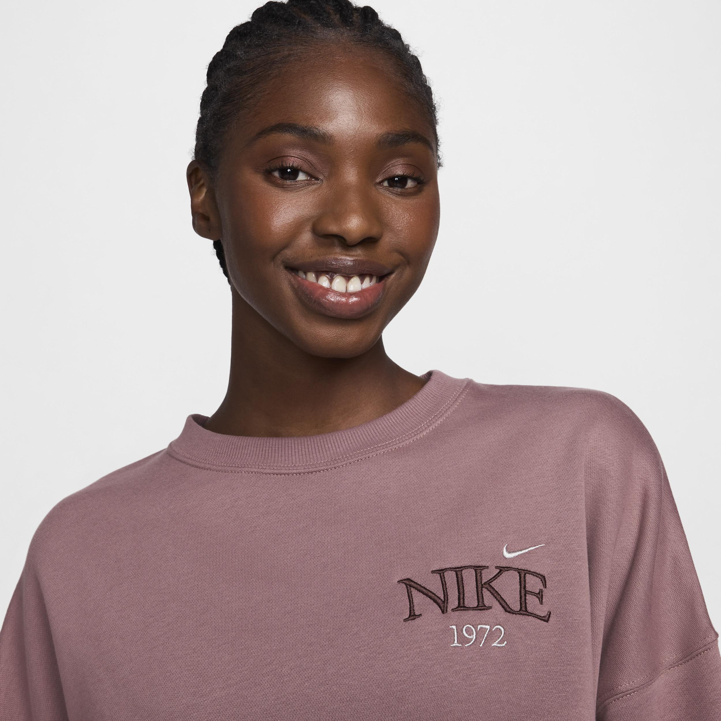 Women's Nike Sportswear Phoenix Fleece Oversized Cropped Crew-Neck Sweatshirt Product Image