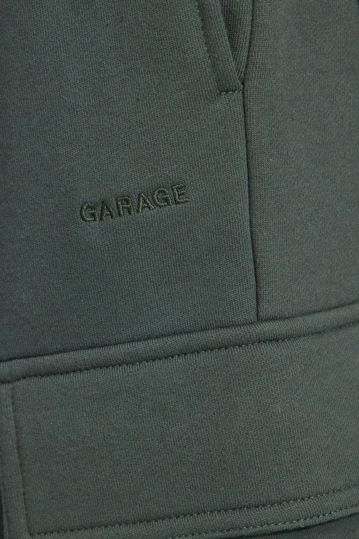 UltraFleece Cargo Sweatpants Product Image