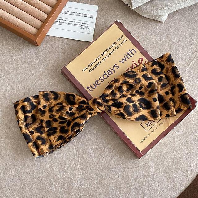 Leopard Print Bow Hair Clip Product Image