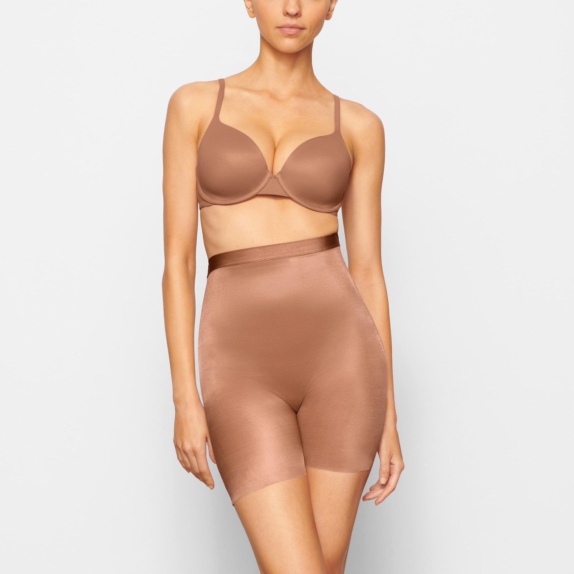 SIMPLY BARE LOW BACK SHORT | SIENNA Product Image