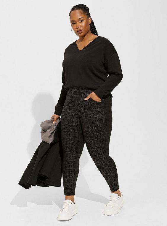 High-Rise Pocket Pixie Skinny Luxe Ponte Pant product image