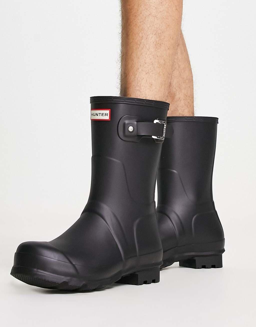 Hunter original short hunter boots in black Product Image