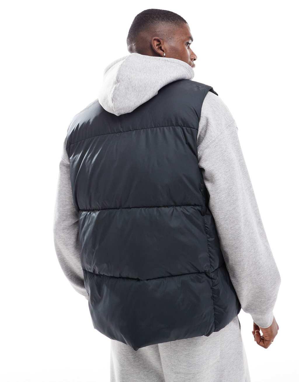 Columbia Puffect III vest in black Product Image