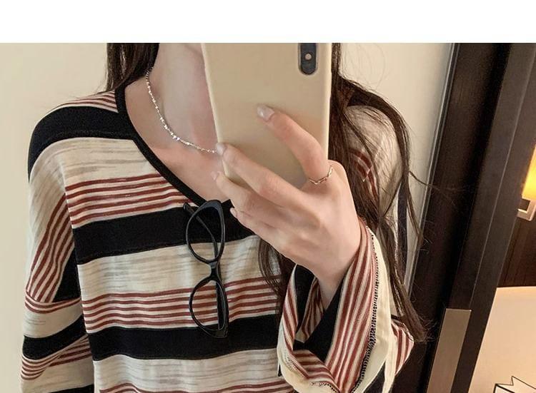 Long-Sleeve Crew Neck Striped Tee Product Image