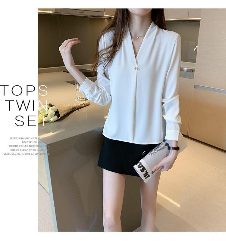 Long-Sleeve V-Neck Plain Blouse Product Image