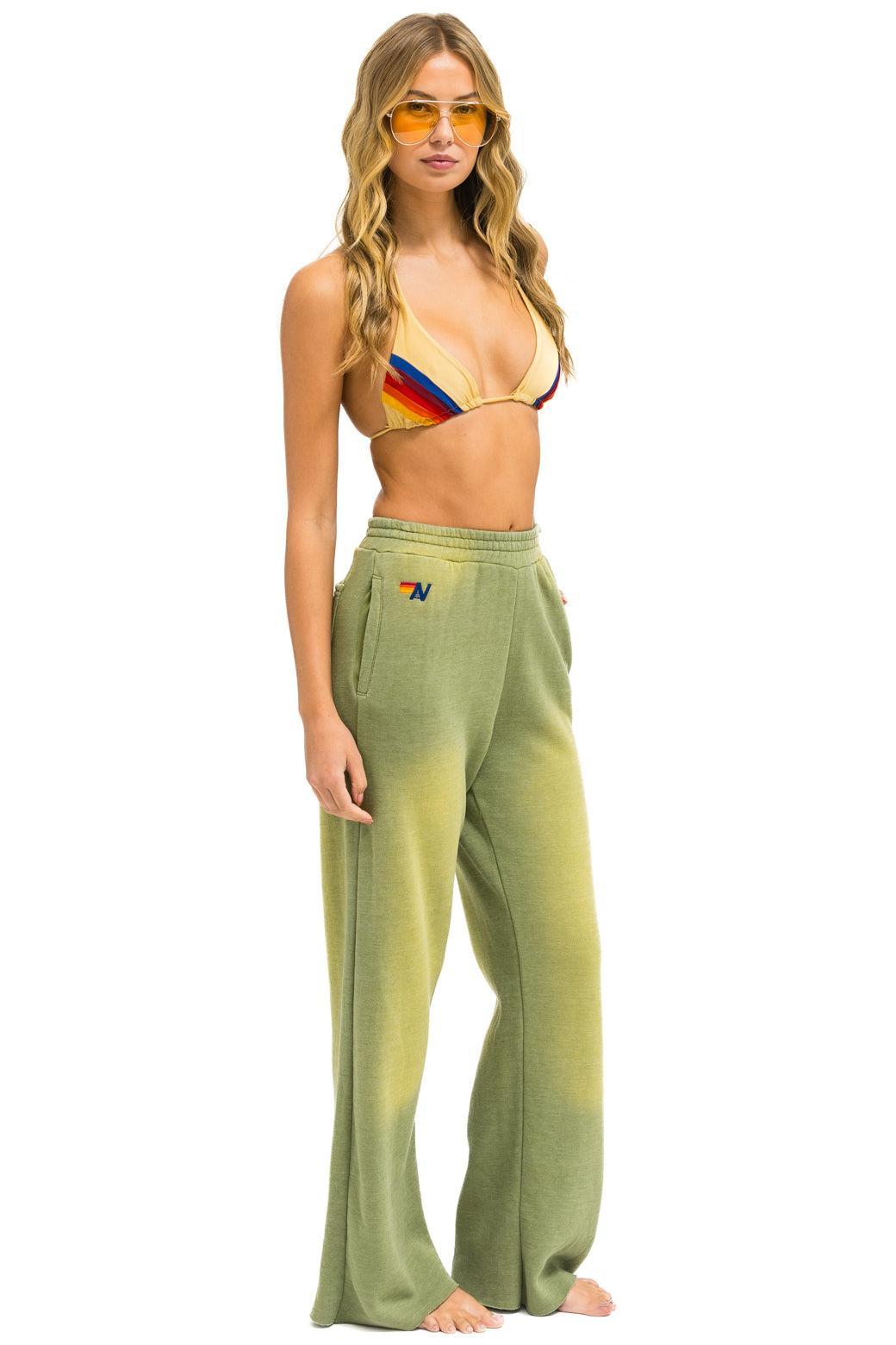 ESSENTIAL WIDE LEG POCKET SWEATPANTS - FADED ARMY Female Product Image