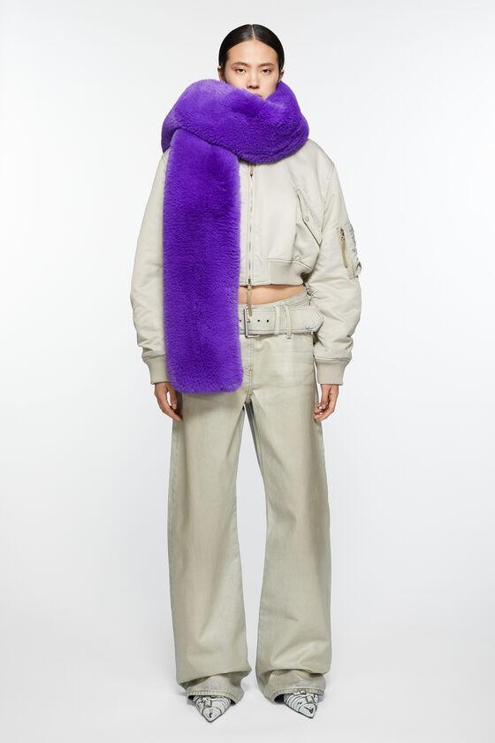 Furry scarf Product Image