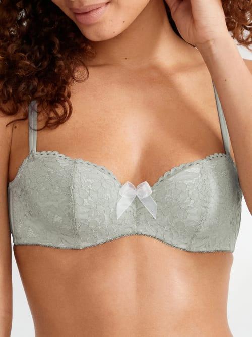 b. temptd by Wacoal Ciao Bella Underwire Bra Product Image