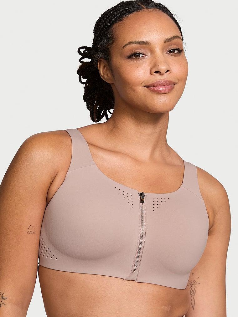 Featherweight Max™ Front-Close Sports Bra Product Image