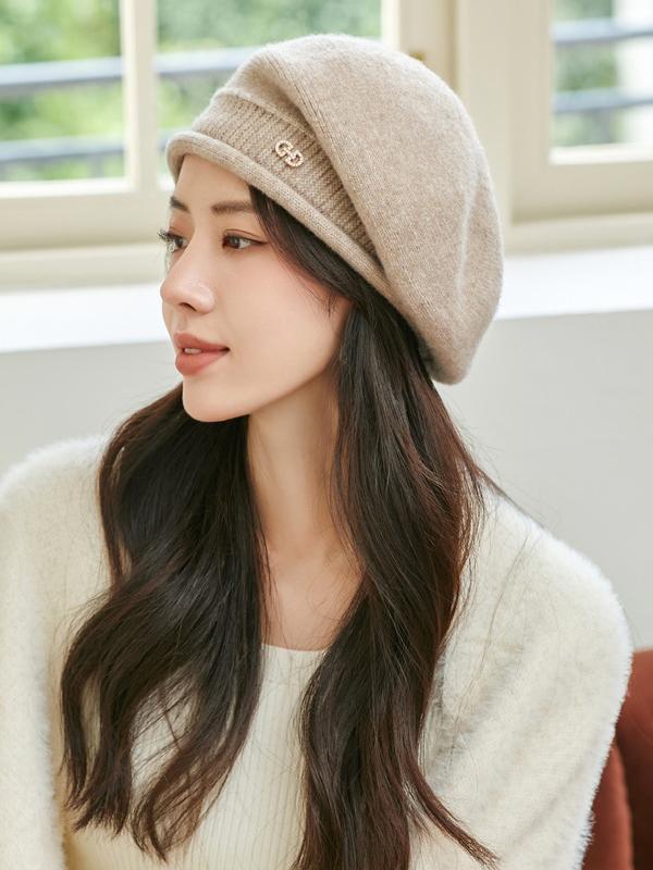 Pleated Beret Hat Knitted Hats Product Image