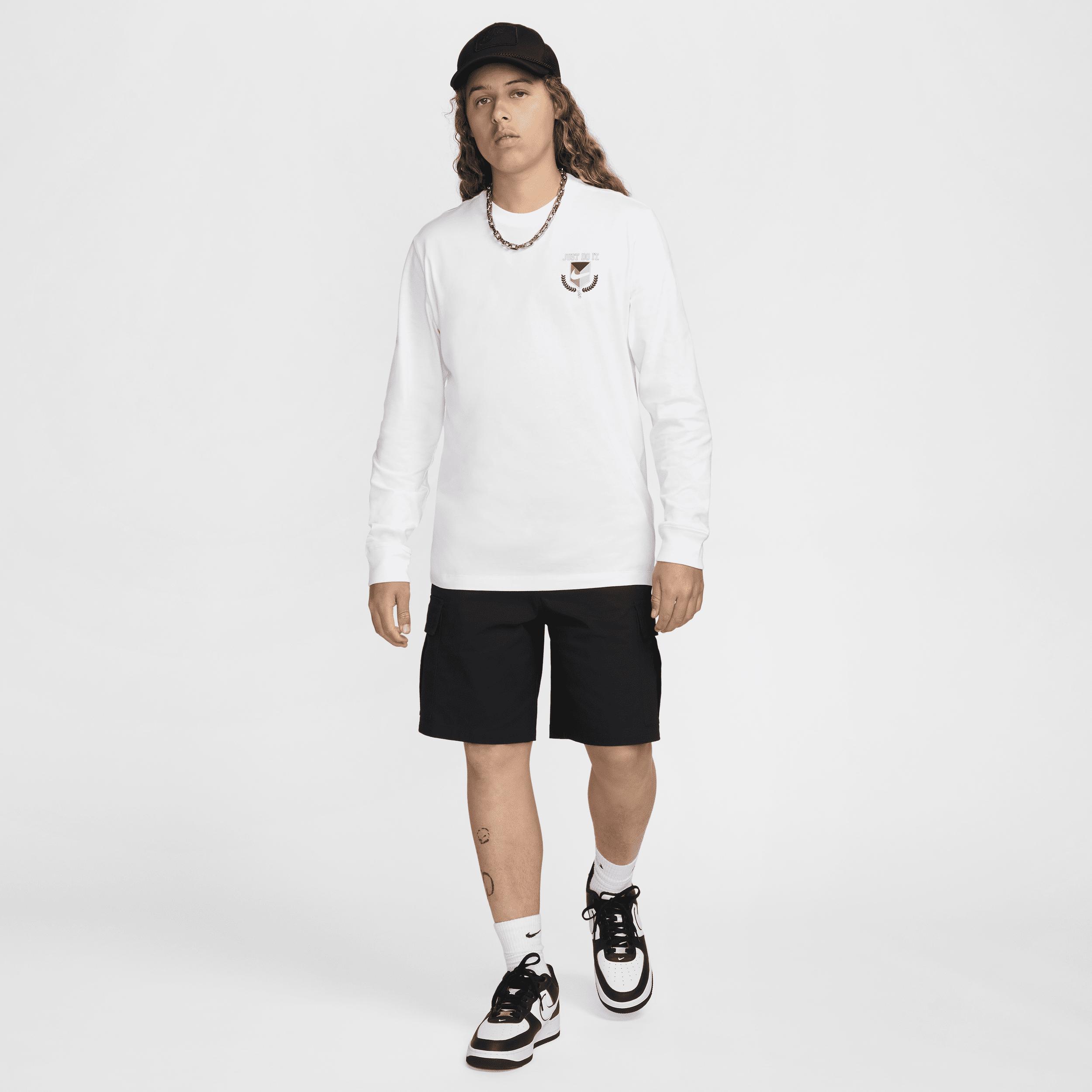 Nike Sportswear Men's Long-Sleeve T-Shirt Product Image