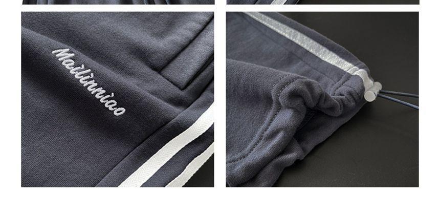 Striped Straight-Cut Loose Sweatpants in 5 Colors Product Image