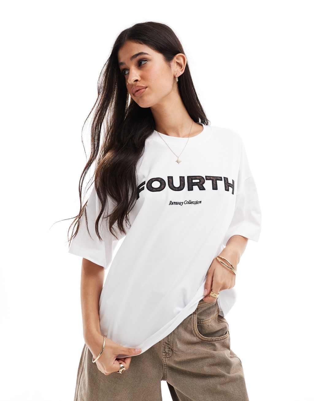 4th & Reckless fourth logo t-shirt in white Product Image