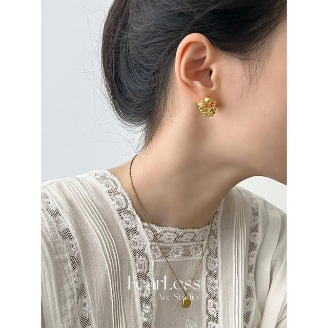 Bead Stud Earring Product Image