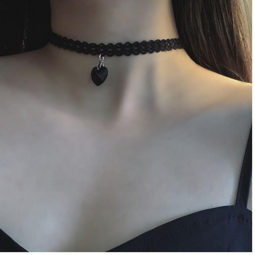 Heart Lace Choker Product Image