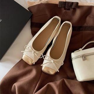 Cap Toe Bow Low Heel Pumps Product Image