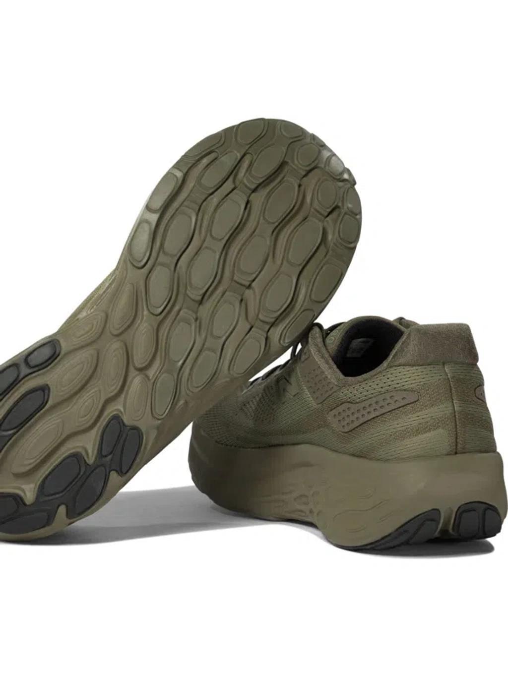 NEW BALANCE Sneakers In Green Product Image