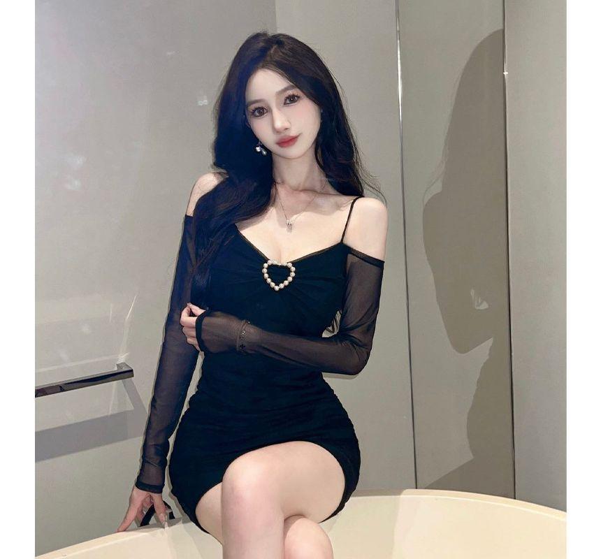 Long-Sleeve Cold-Shoulder Plain Heart Buckled Ruched Mini Bodycon Dress Product Image