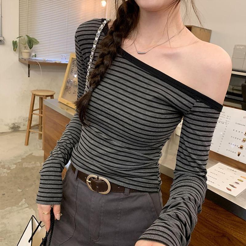 Long Sleeve One Shoulder Striped T-Shirt Product Image