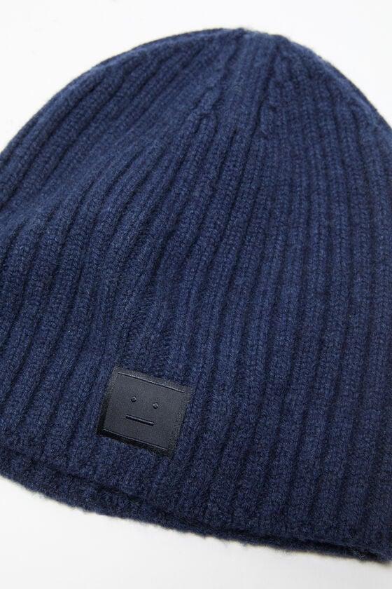 Knitted beanie Product Image