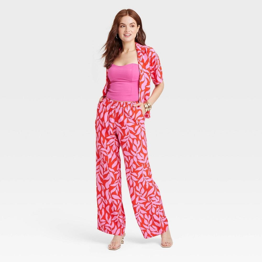 Womens Mid-Rise Pull-On Pants - A New Day /Red Leaf Print Product Image